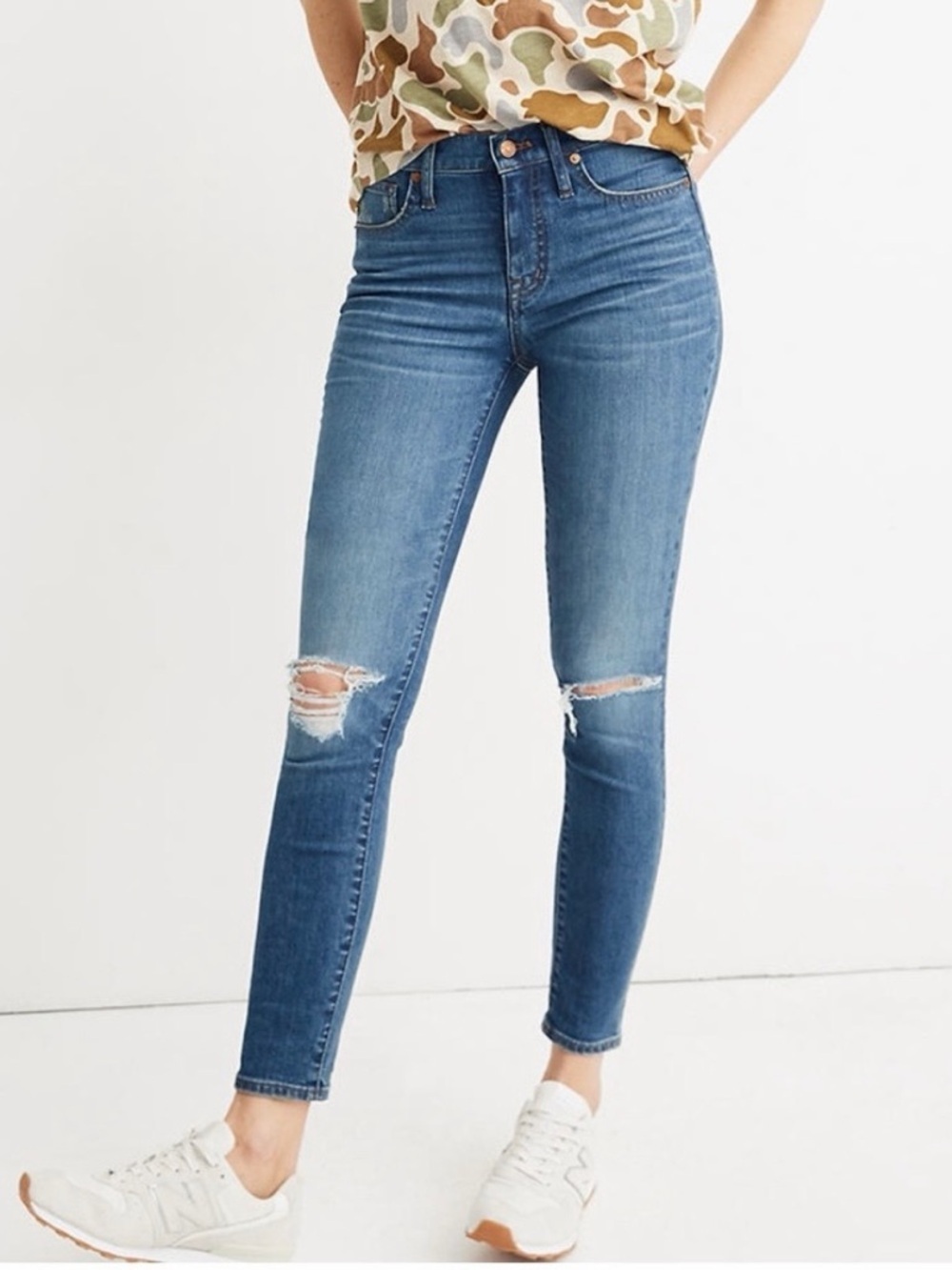 Madewell Mid Rise Distressed Skinny Blue Jeans